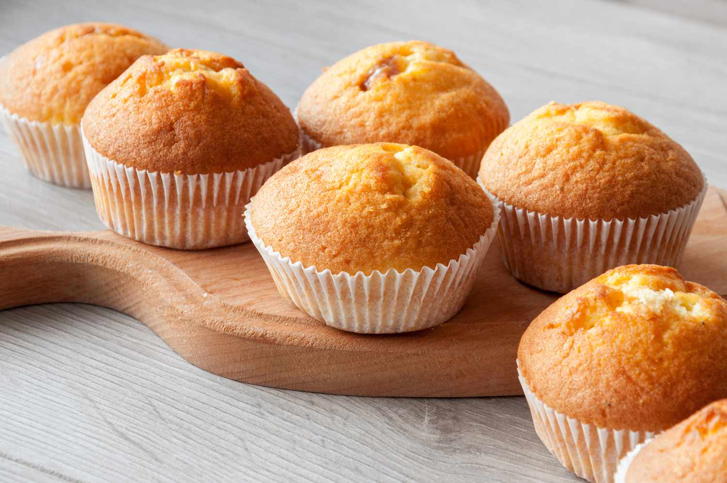 SES-easy-plain-buttermilk-muffins-427877-b065c6c5823840d788bb0b04ef7d81a4